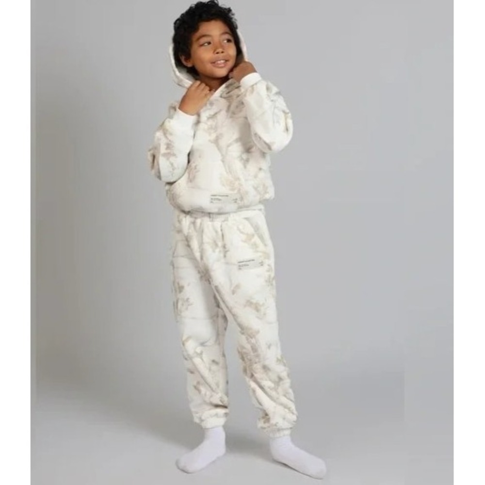 Comfrt The Camo Kids Sweatpants in‎ White Oak